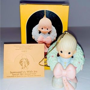 Precious Moments "Surround Us With Joy" Special 1983 Issue #E-0513 Ornament